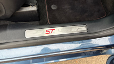 Ford Kuga 2.5 PHEV ST-Line X 5dr CVT Estate